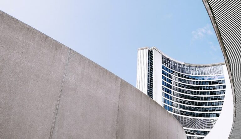 Is the Development of a Custom Architectural Style an Architectural Feature of the Architectural Project? | هل يعد تطوير طراز معماري مخصص ميزة معمارية لمشروع معماري؟