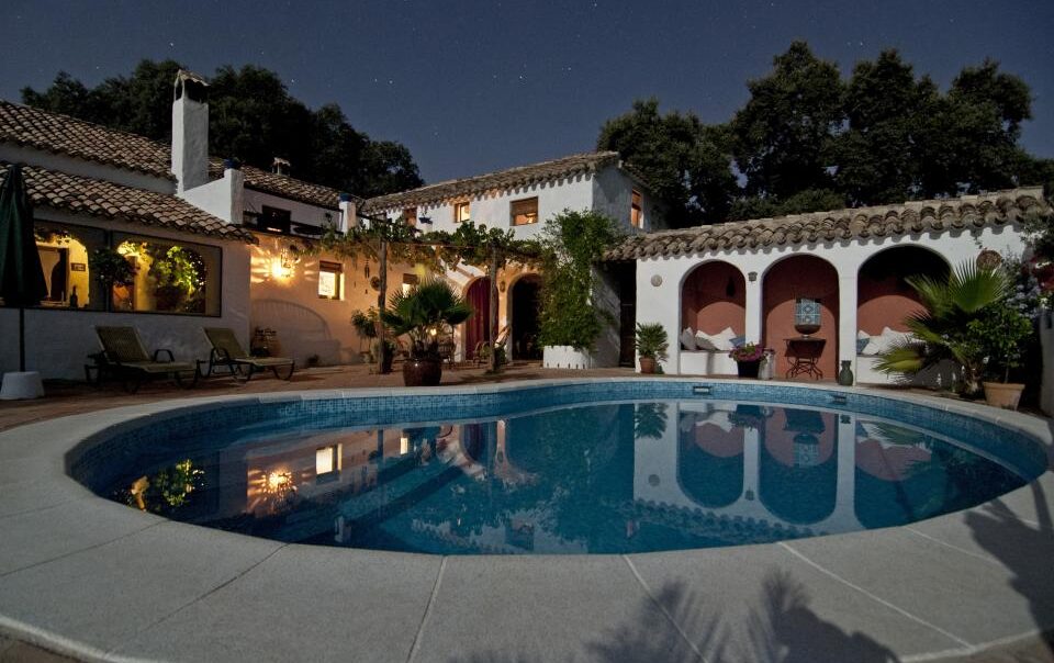 Benefits of Building in the Backyard