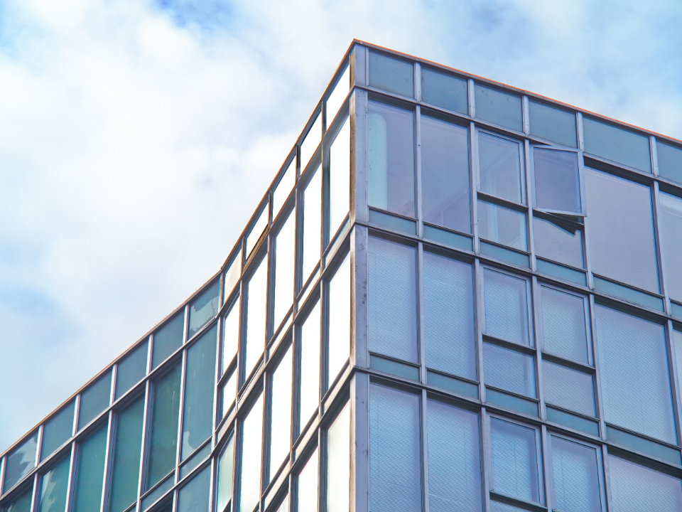 Retrofit Existing Buildings تحديث المباني الحالية