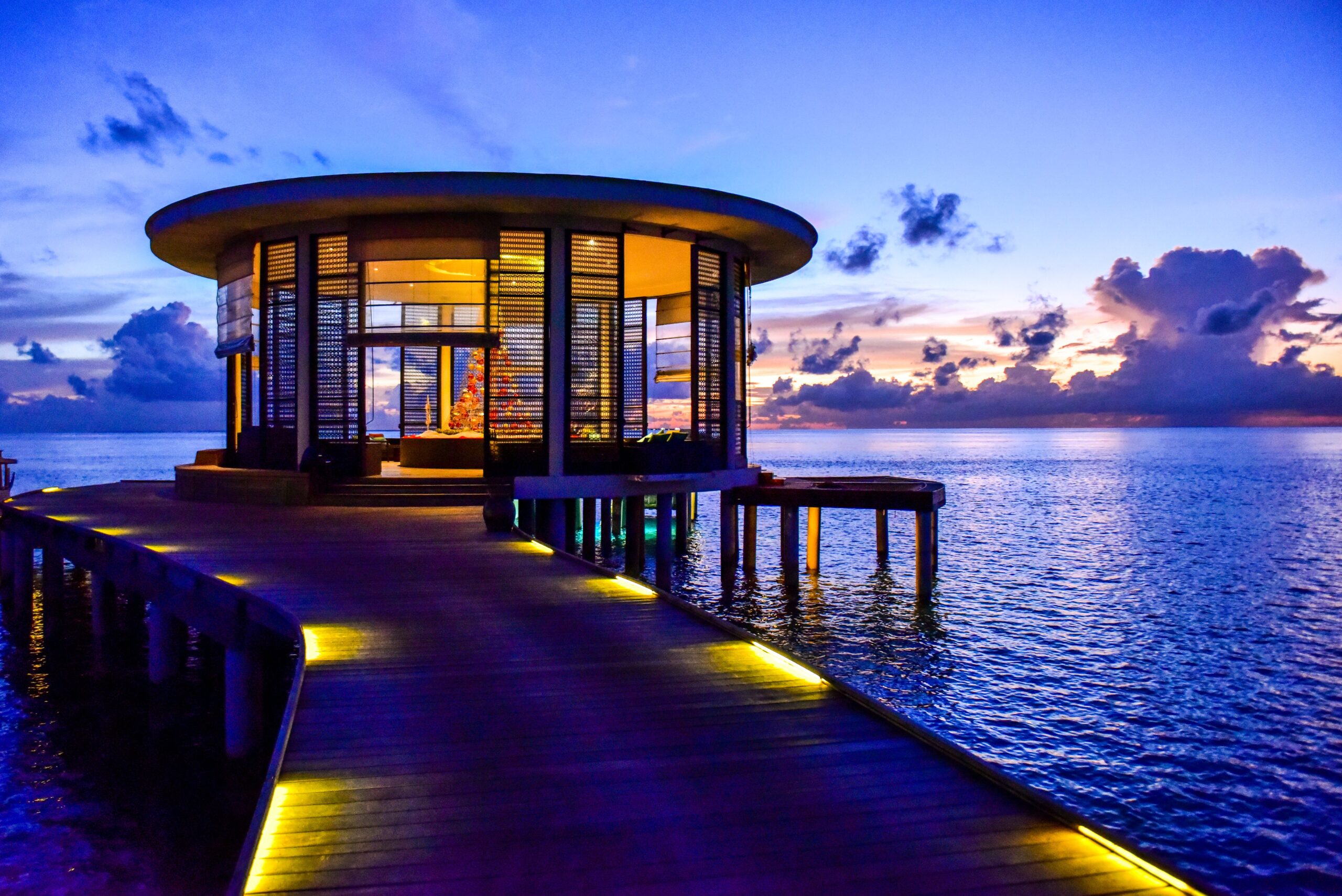 The Art of Integration - Blending Nature and Architecture فن التكامل - مزج الطبيعة والهندسة المعمارية