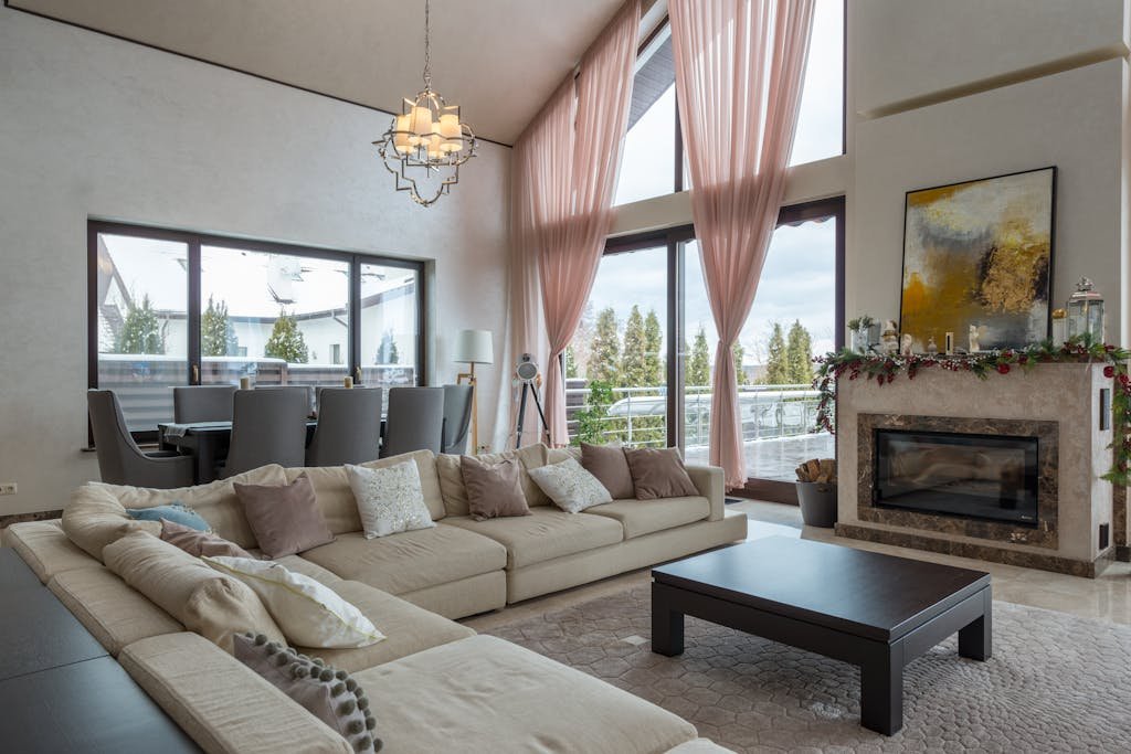 The Rise of Smart Villas: How Technology Is Transforming Residential Architecture in the Gulf