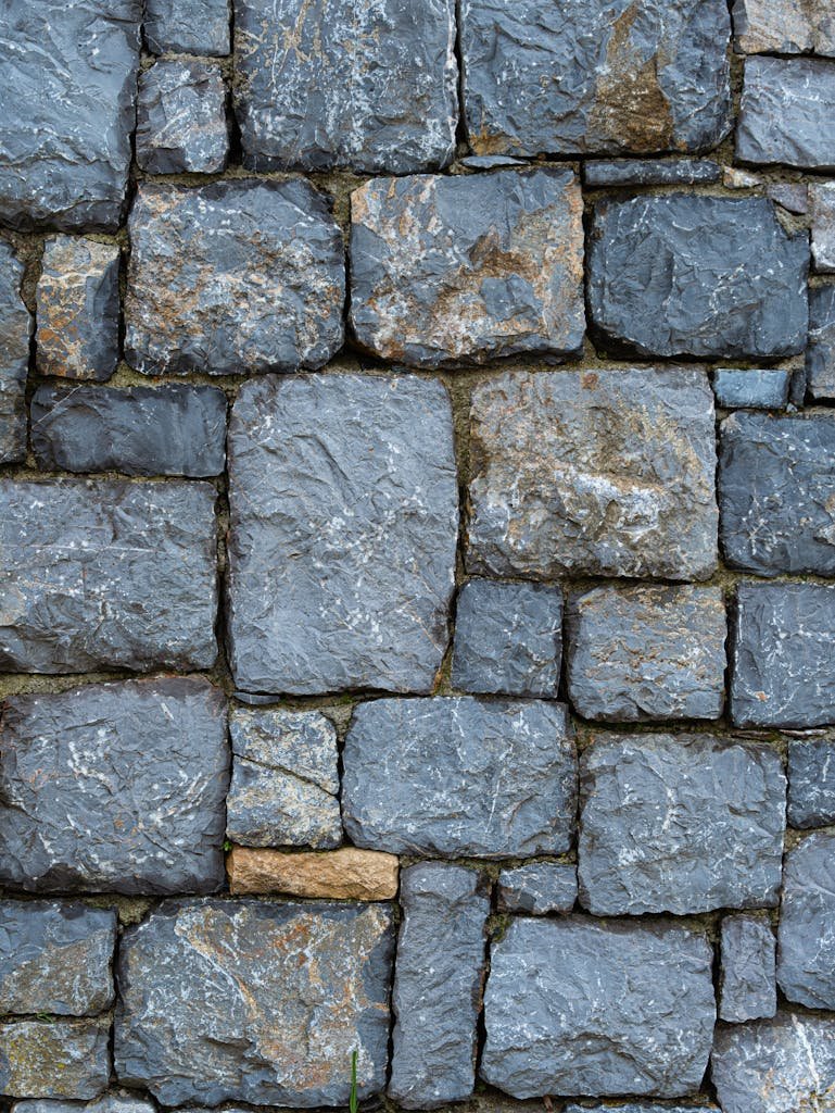 Natural Stone vs Engineered Stone for Exterior Cladding