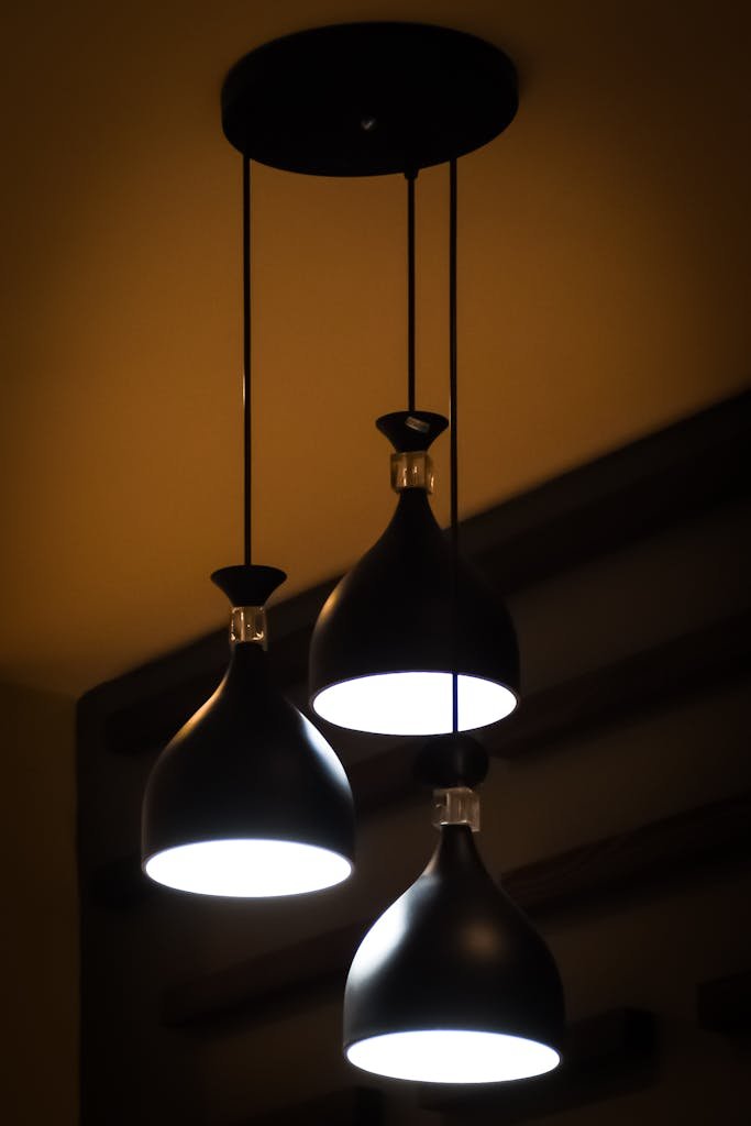 Hidden Lighting Channels vs Pendant Fixtures vs Recessed Lighting